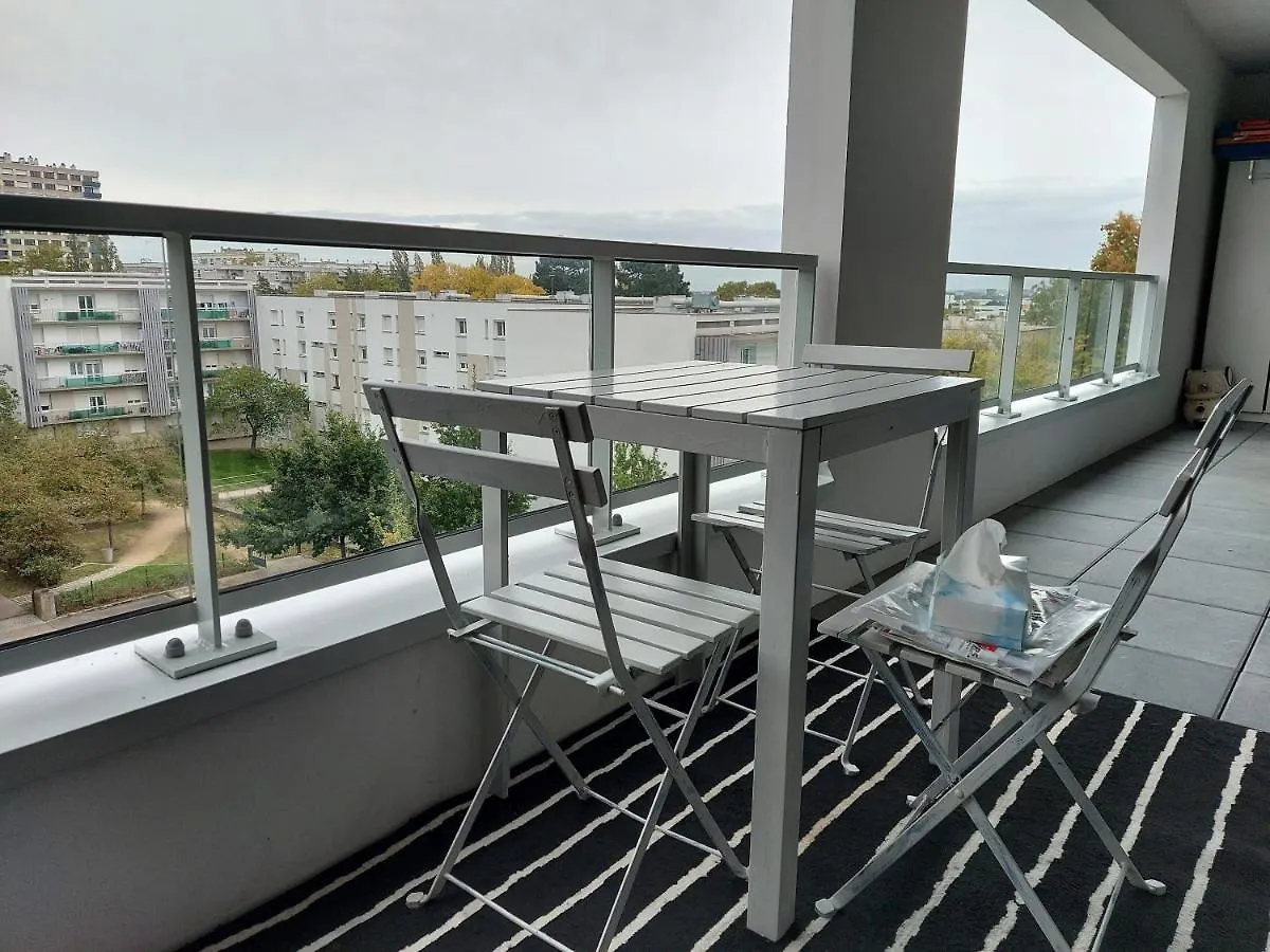 Chambre privée chez l'habitant dans un appartement T3 Rennes